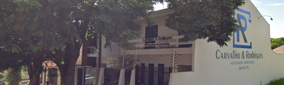 Atuao principalmente na rea de Direito Eletrnico, E-commerce, Compliance, Direito Empresarial e Direito do trabalho
